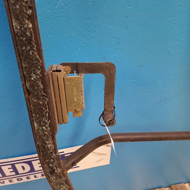 New Holland 8770 (Spare part/Reservedel/Ersatzteil)