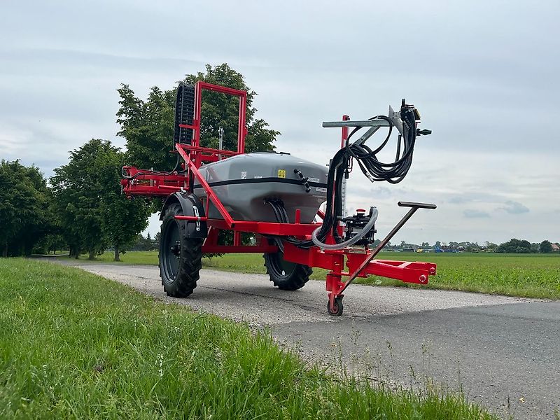 AGROFART Feldspritze Gezogen AF1215 / Field sprayer 1200l / Opryskiwacz polowy przyczepiany 1200l 15m