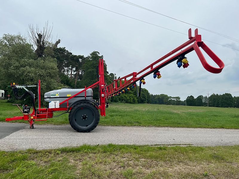 AGROFART Feldspritze Gezogen AF1215 / Field sprayer 1200l / Opryskiwacz polowy przyczepiany 1200l 15m