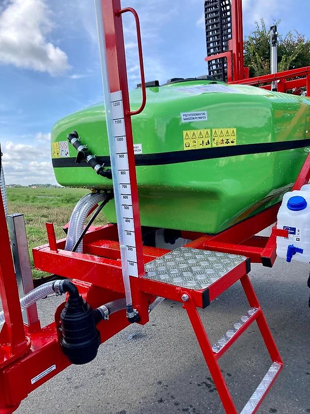 AGROFART Feldspritze Gezogen AF1215 / Field sprayer 1200l / Opryskiwacz polowy przyczepiany 1200l 15m