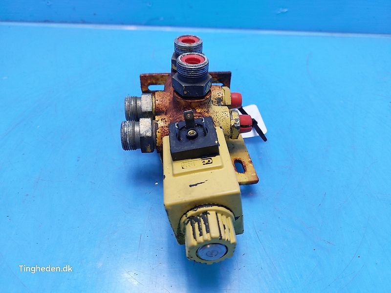 New Holland TF46 (Spare part/Reservedel/Ersatzteil)