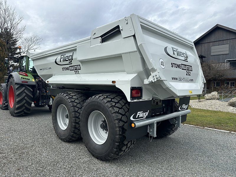 Fliegl Stone Master 252 Profi