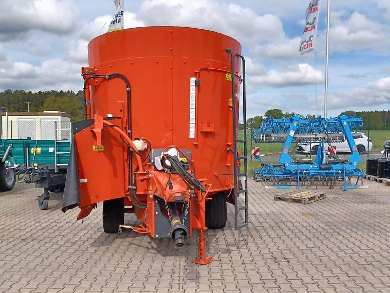 Kuhn 1070 Euromix