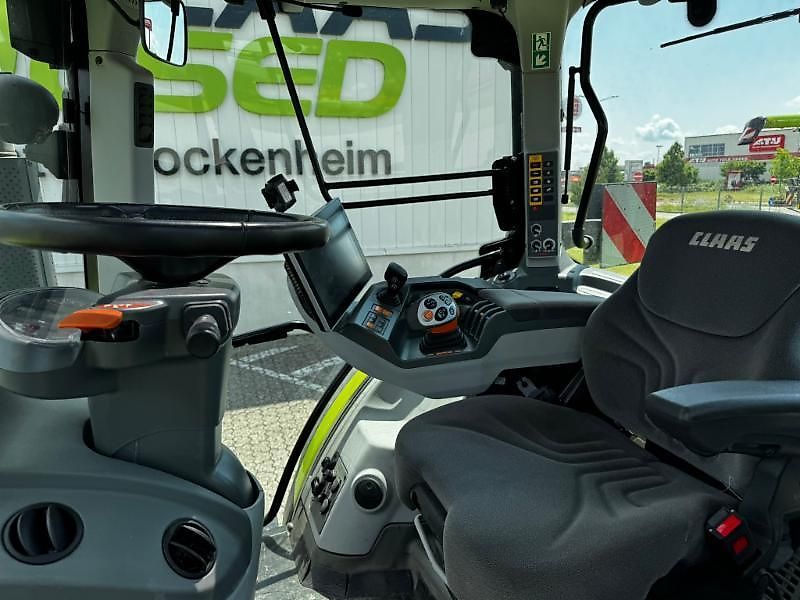 Claas ARION 660 CMATIC