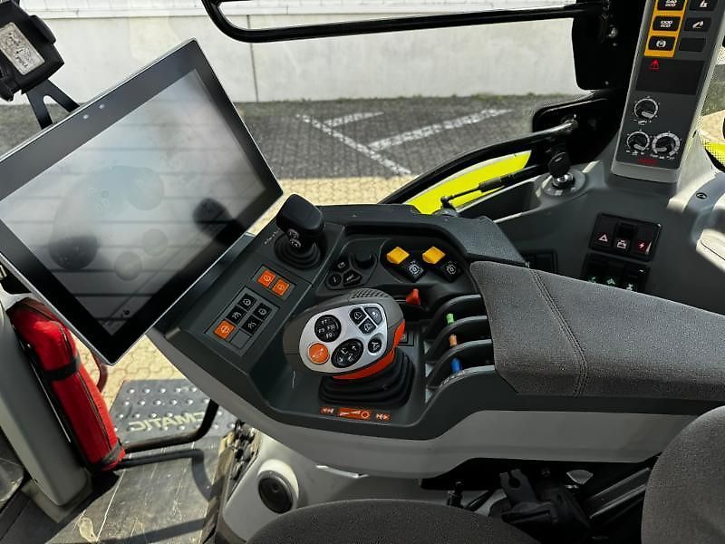 Claas ARION 660 CMATIC