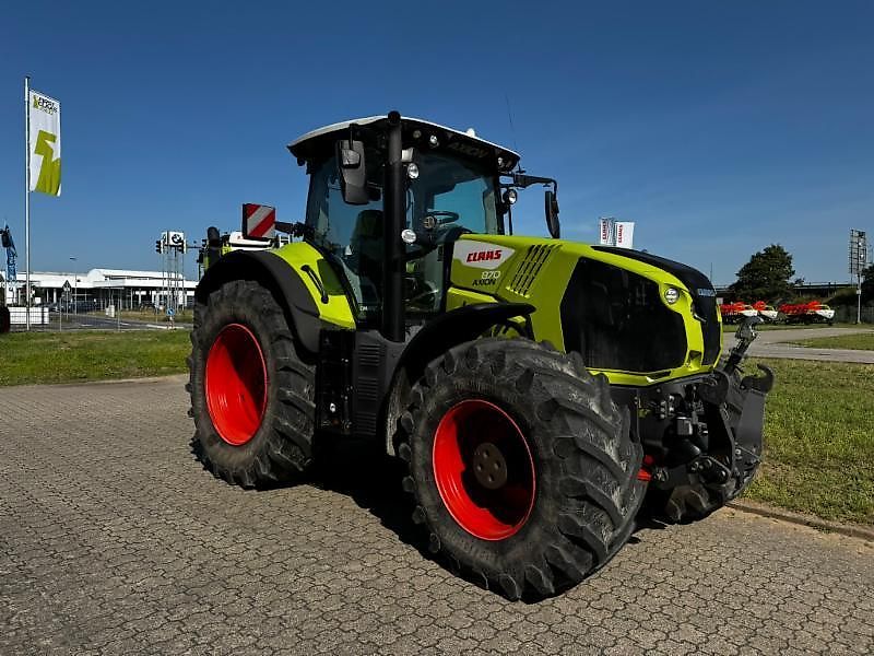 Claas AXION 870