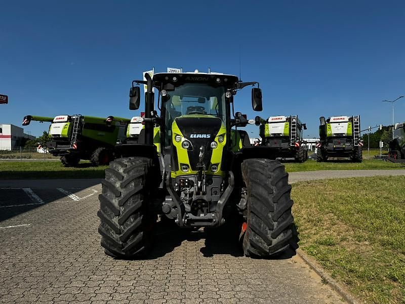 Claas AXION 870