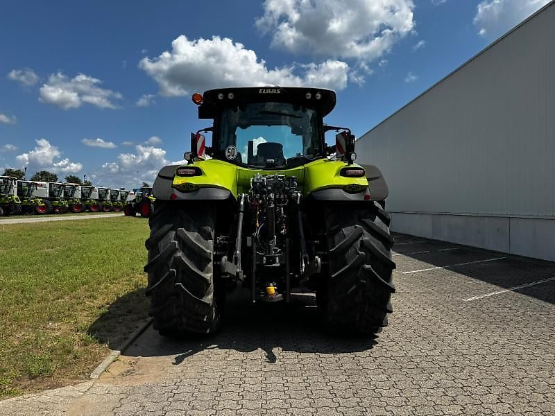 Claas AXION 830