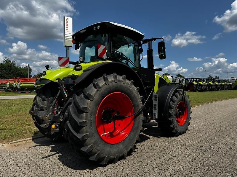 Claas AXION 830