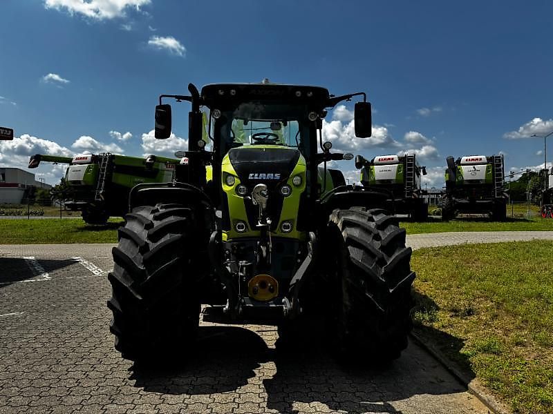 Claas AXION 830