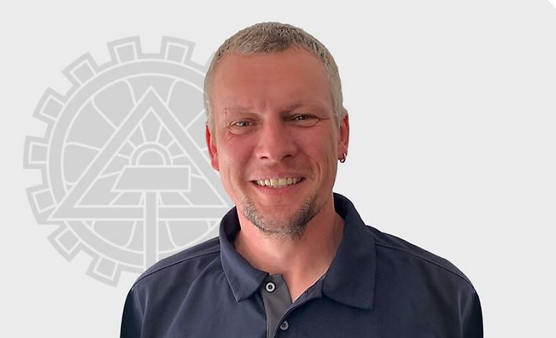 Contact Mr. Michael Belzner